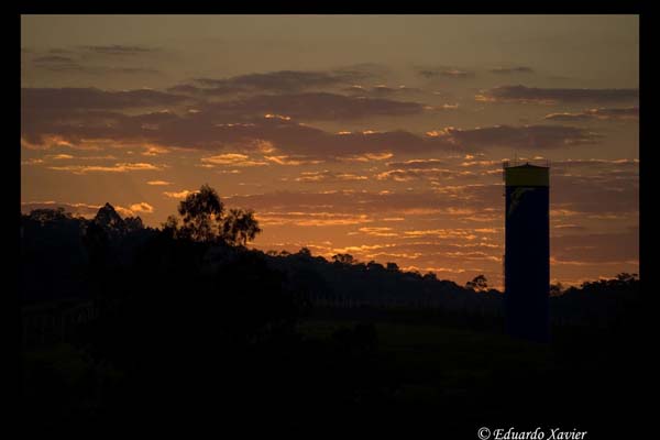 ex-d50-070707-09373-raw-base